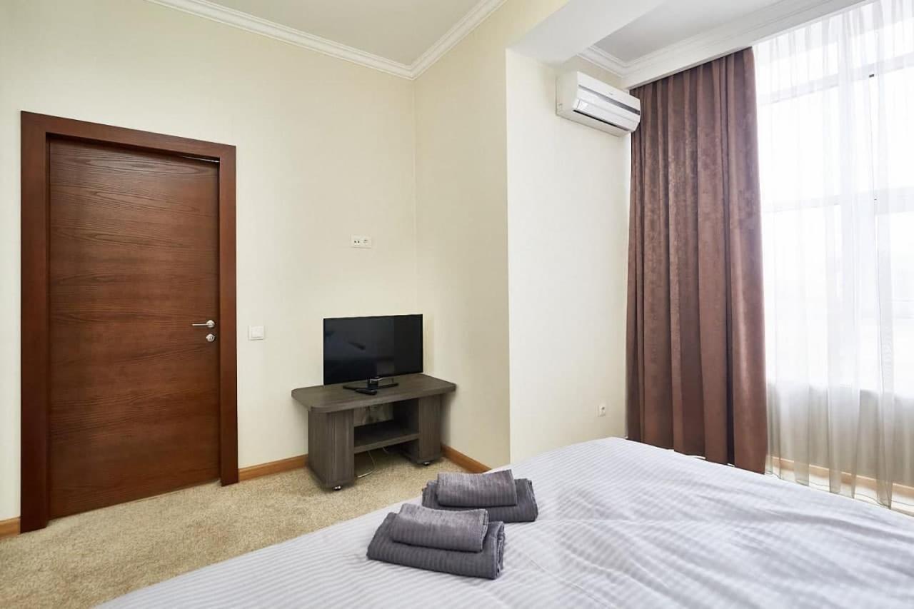 Ultracentral Spacious Apartment Chisinau Eksteriør bilde
