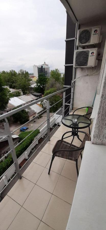 Ultracentral Spacious Apartment Chisinau Eksteriør bilde